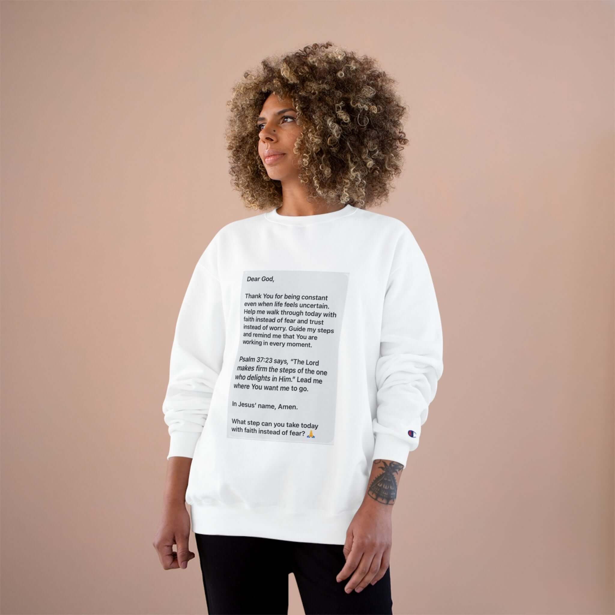 Faith Prayer Sweatshirt — Inspirational Scripture & Gratitude Message worn by a model with a curly hairstyle.